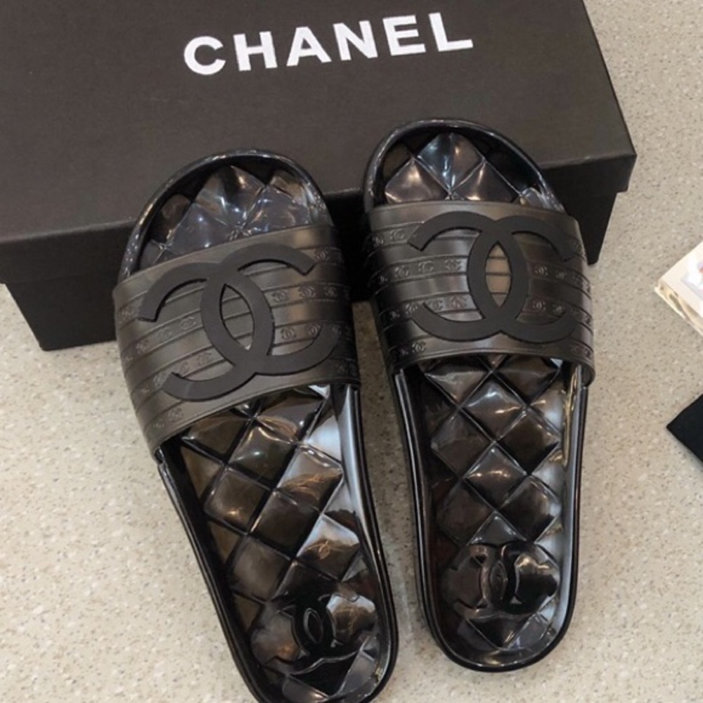 COPY - Chanel Pool Slides